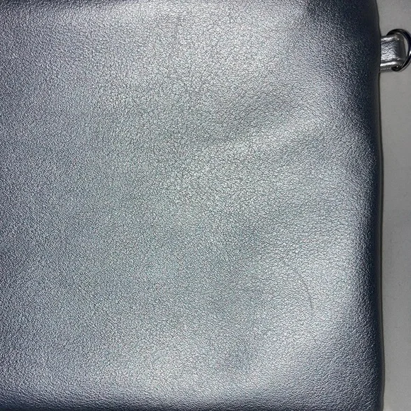 Forever 21 metallic silver chain purse / clutch / sling bag / crossbody - Picture 9 of 11